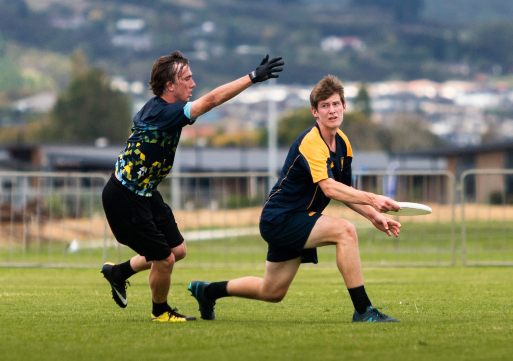 2021 Captain of Disc Ultimate L. Z. Lewis in action against Takapuna Grammar School