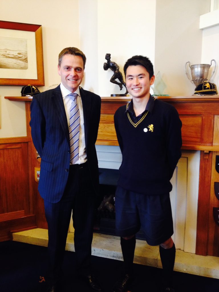 Japanese student Genki Miyauchi '10 with Headmaster Mr Tim O'Connor. Genki was at Auckland Grammar for three years